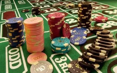 Panel komisi referral rumatoto bercahaya ungu